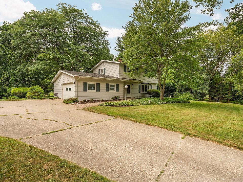1st image of 2627 Wayside Dr