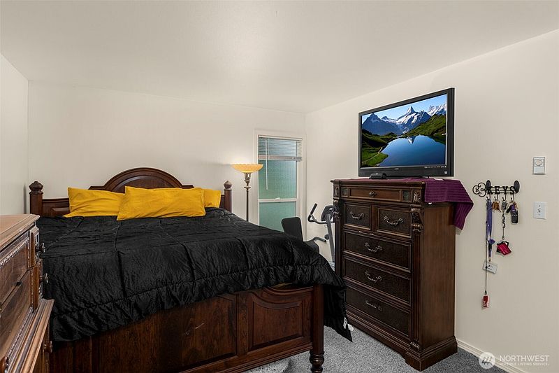 5th image of 1425 S Puget Drive #213