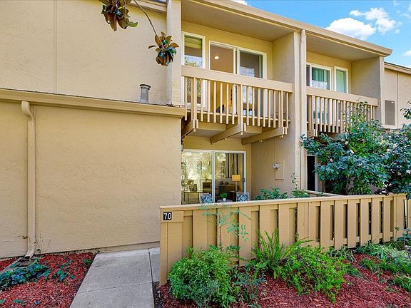 3rd image of 125 Connemara Way APT 70