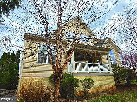 4th image of 101 Darden Ct W