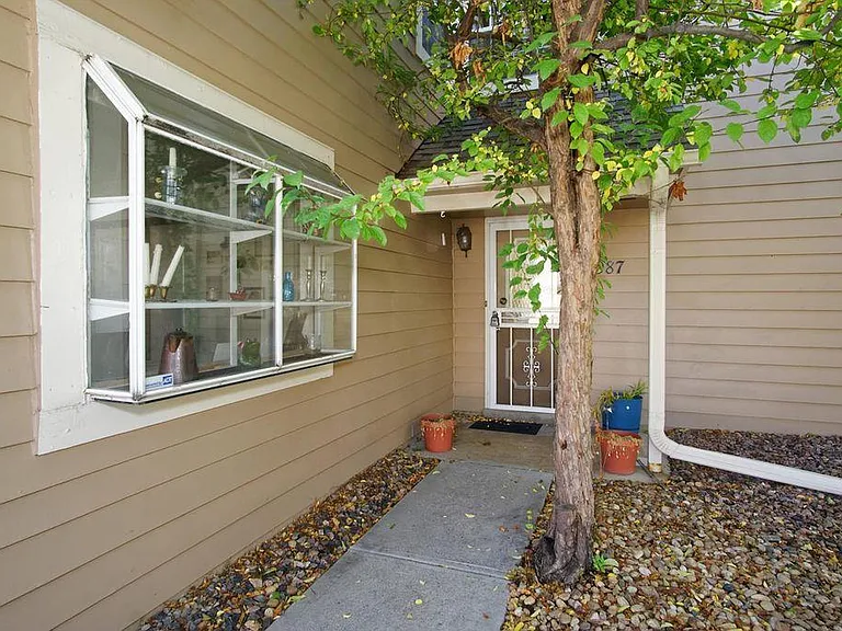 1987 S Xanadu Way — Photo 14