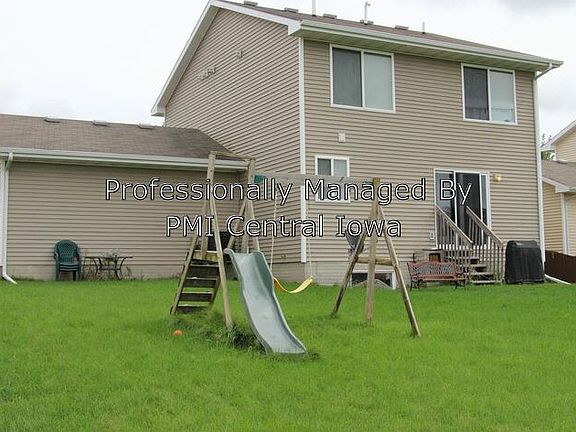 3rd image of 4716 NE Hayes Dr