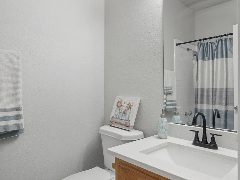 6317 Rockhaven Dr — Photo 17