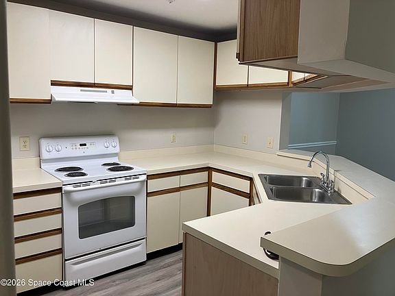5th image of 7667 N Wickham Rd APT 1217