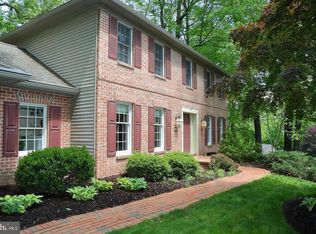308 Winding Hill Dr, Lancaster, PA
