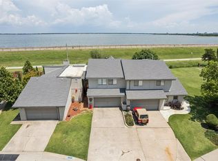 9814 Hefner Village Dr, Oklahoma City, OK 73162