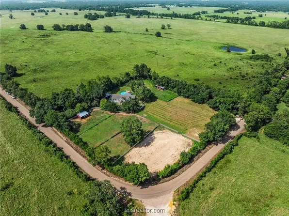 1198 Henry Prairie Church Rd, Franklin, TX 77856
