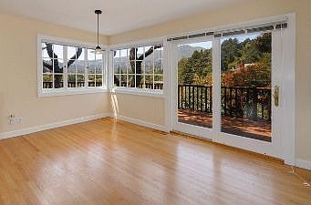 Breakfast Area :: 523 Hillside