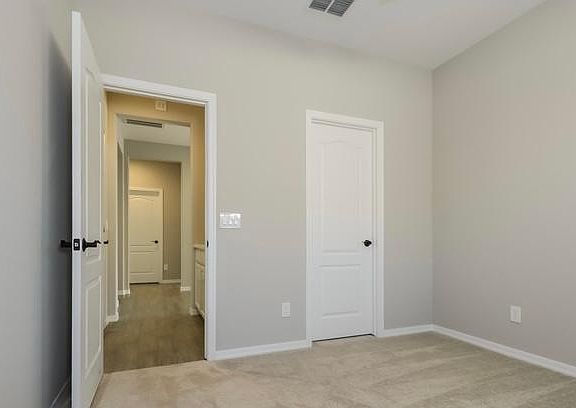 4th image of 8412 S 164th Dr