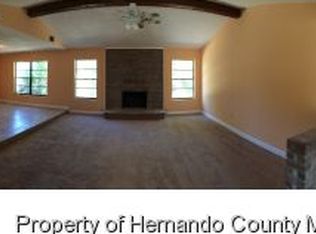 5474 Lloyd Dr, Weeki Wachee, FL 34607
