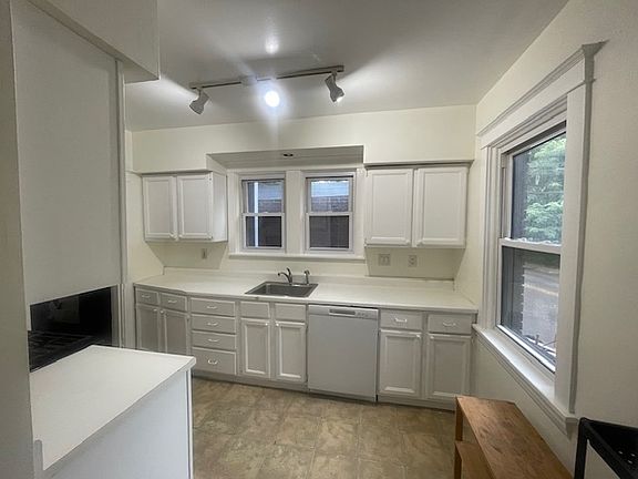 3rd image of 5643 Wilkins Ave Floor 1
