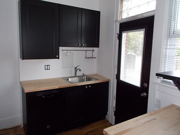 4th image of 1105 S Lafayette Ave