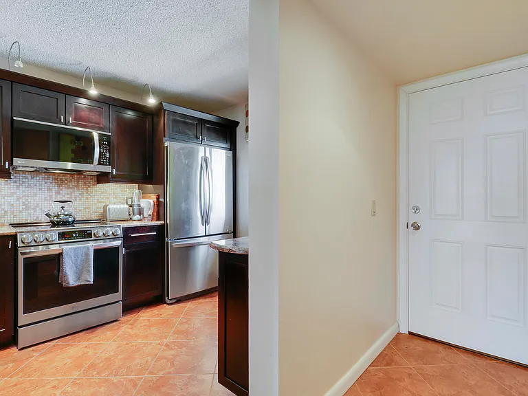 601 S Seas Dr #503 — Photo 15