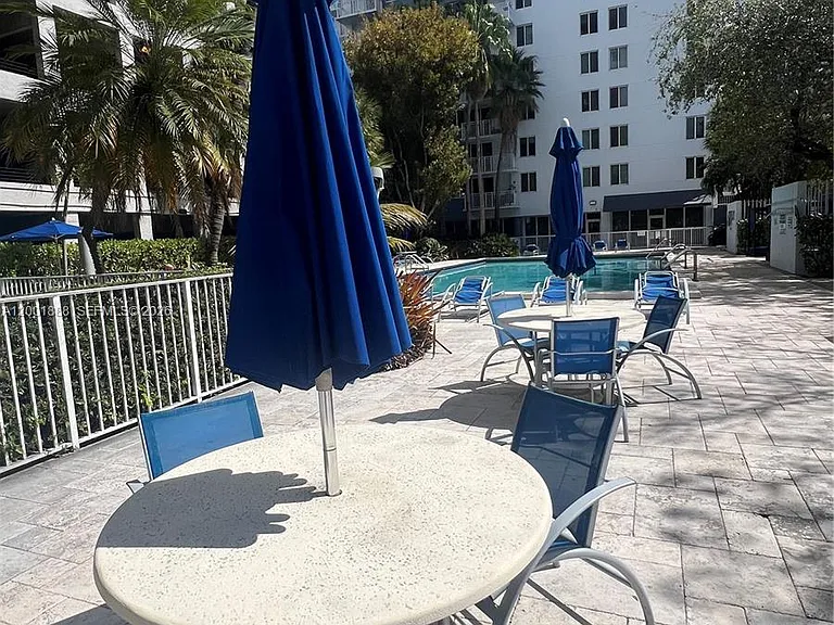 850 N Miami Ave #W-1806 — Photo 15