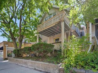 1972 N Farwell Ave, Milwaukee, WI 53202