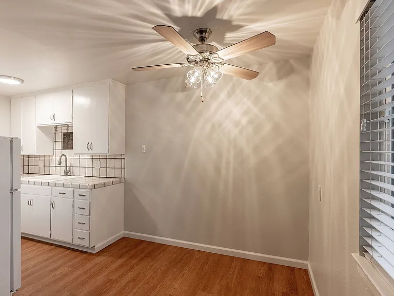 776 Deland Ave, SJ — Photo 11