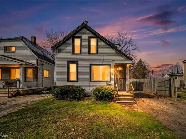 3606 E 54th St, Cleveland, OH 44105