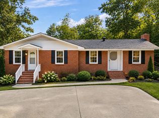 611 W James St, Lillington, NC 27546