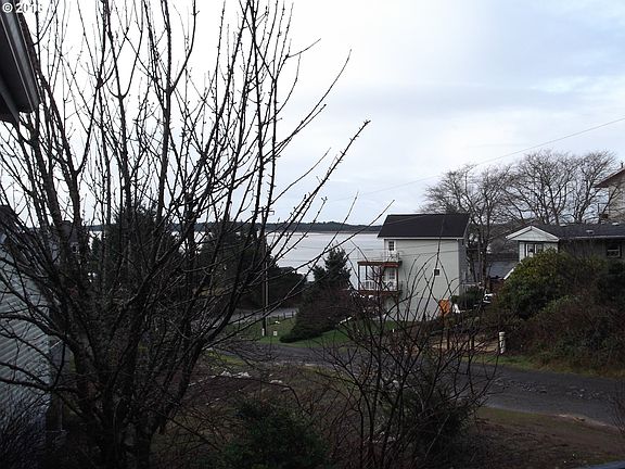 4th image of 2295 Hedlund Ave