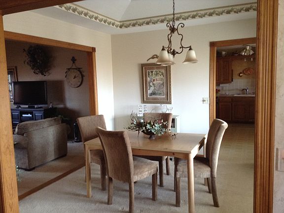 Convenient formal dining