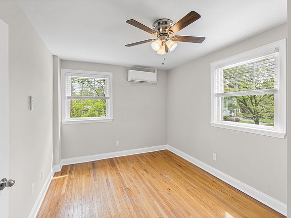 3rd image of 5 E Golf Club Ln APT C3