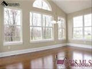 2nd image of 3923 Turnberry Dr