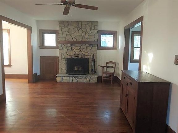 4th image of 25627 Elm St