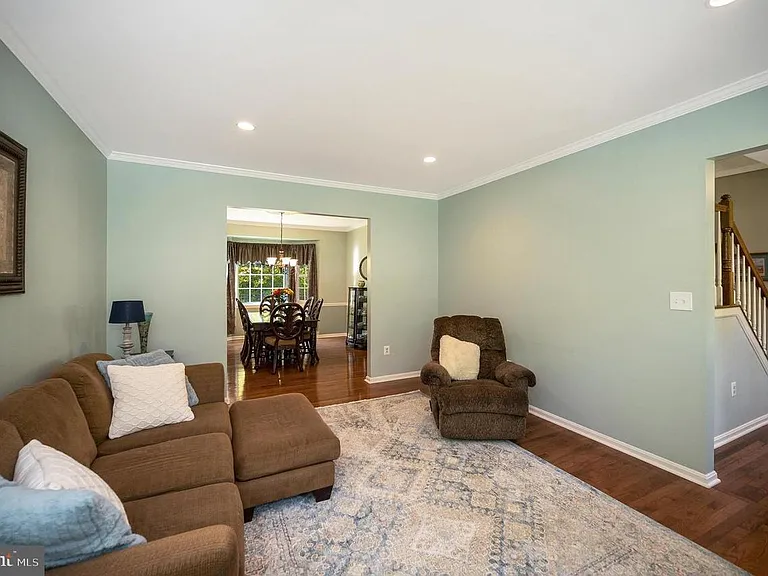 64 Blossom Wood Ct — Photo 16