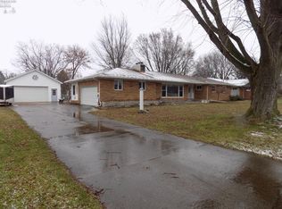 2702 Eastwood Dr, Sandusky, OH