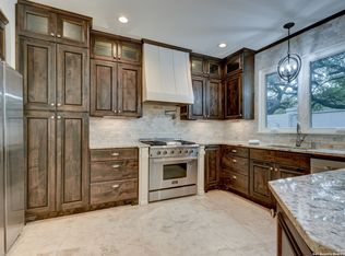 2 N Rue Charles, San Antonio, TX 78217