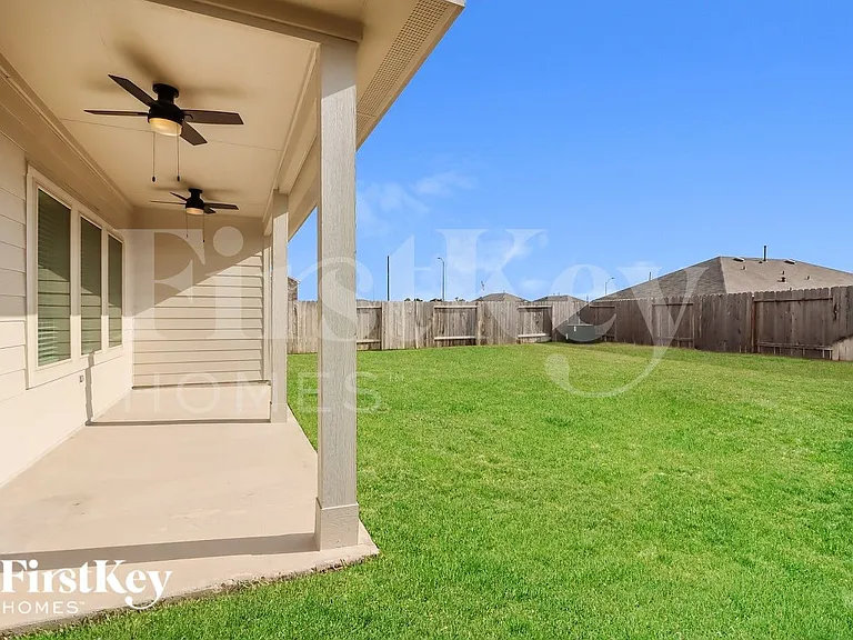 4407 Follina Trl — Photo 14