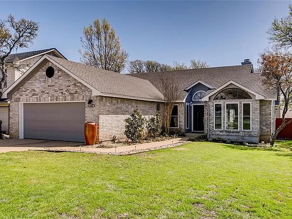 3rd image of 11207 Whiskey River Dr