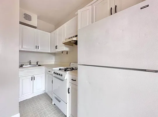 Rented by Doorway NYC, LLC | media 9