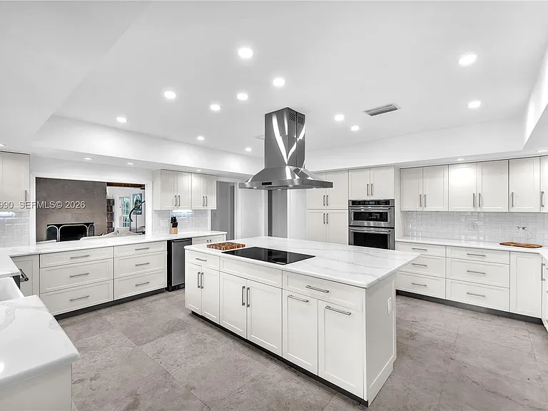 4440 NE 23rd Ave — Photo 33