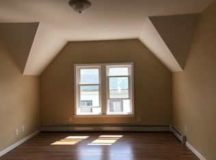 221 Mauran Ave, East Providence, RI 02914