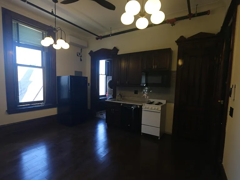 1733 Spring Garden St #3F — Photo 10
