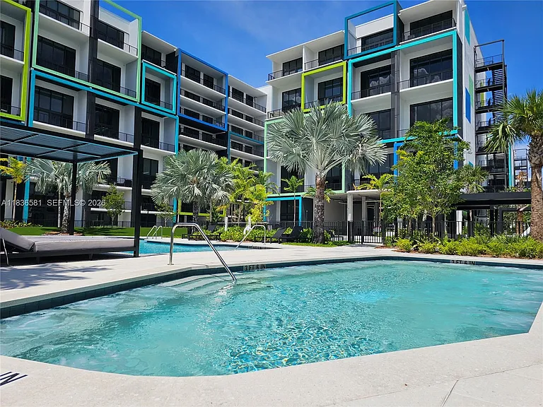 4400 Sunrise Blvd #S2-A — Photo 2
