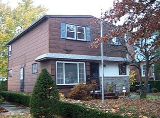 259 Crest Ave, Floral Park, NY 11001