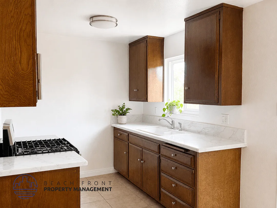 11026 Pangborn Ave. — Photo 4