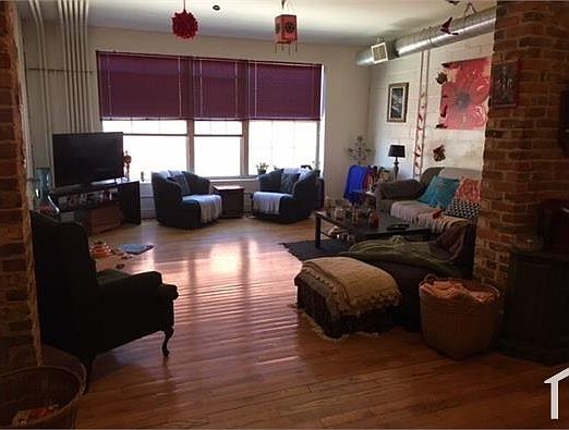 5th image of 206 W Michigan Ave #2H