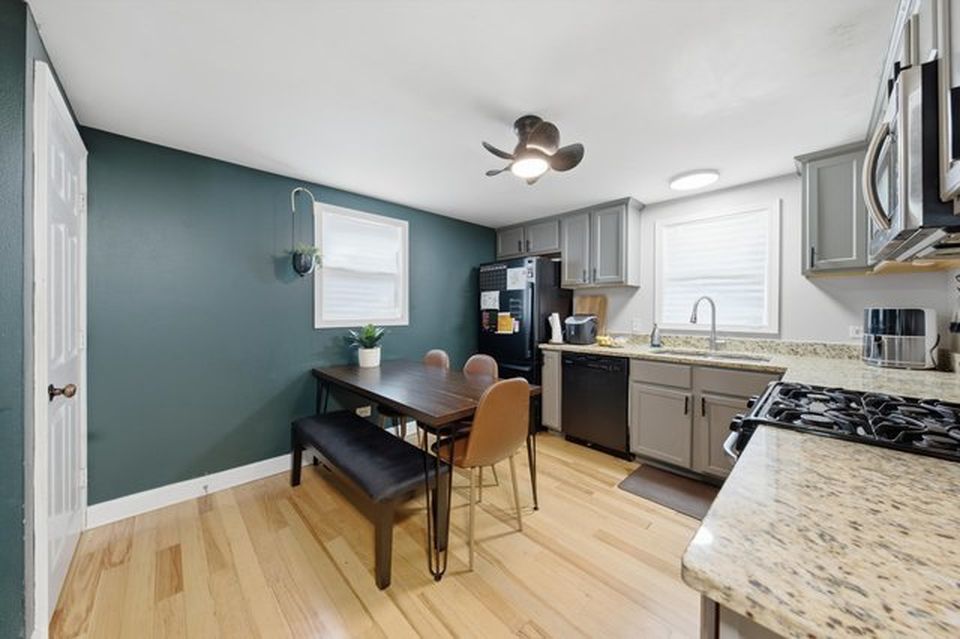 1409 Frederick St, Joliet, IL - View 5