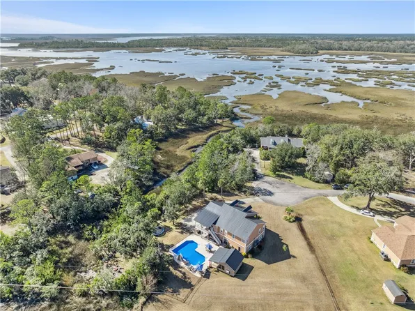 210 Sandpiper Rd, Brunswick, GA 31523