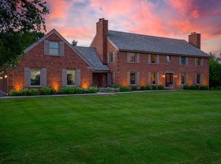 N10W29454 Castle Combe Ct, Waukesha, WI 53188