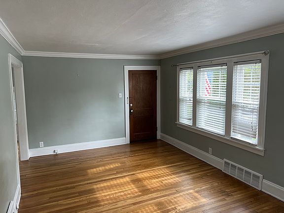 5th image of 1215 Edwards Ave #1
