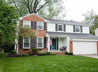 4600 Parkedge Dr, Fairview Park, OH