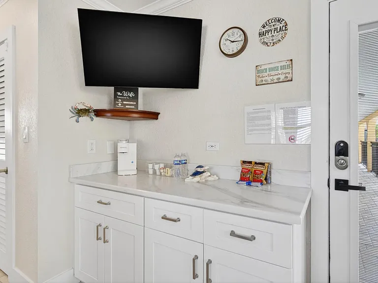 17505 Gulf Blvd #1-ID1596433P — Photo 14