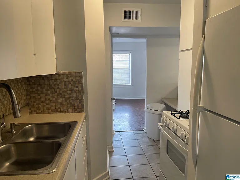 1740 Valley Ave #A — Photo 3