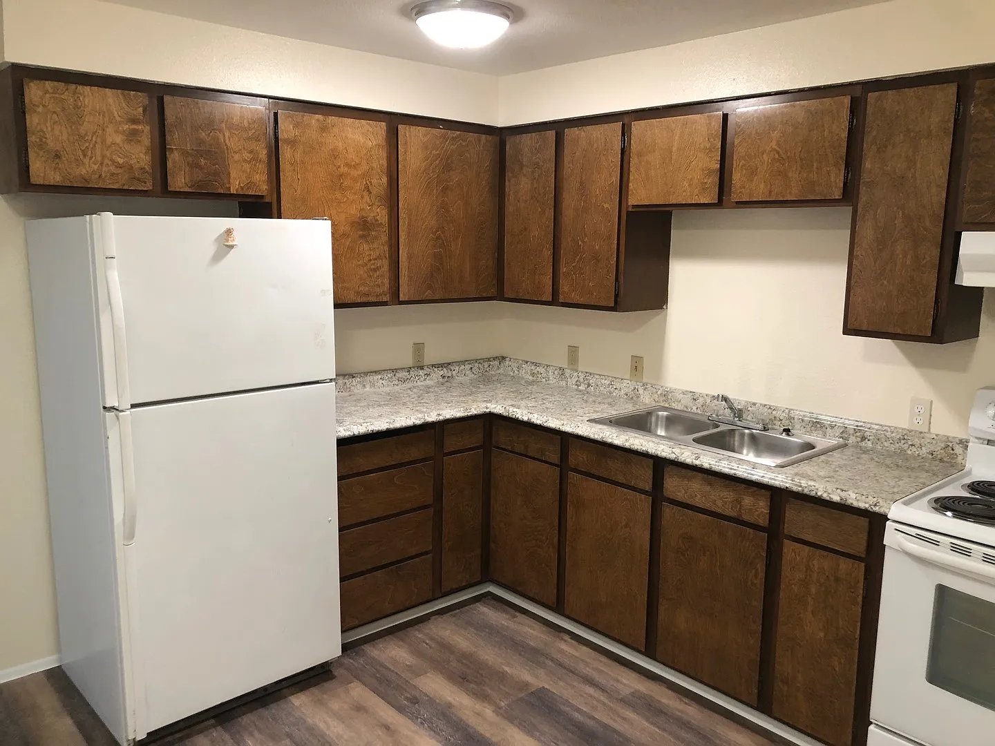 Ren-Hawthorne Apartments — Photo 3