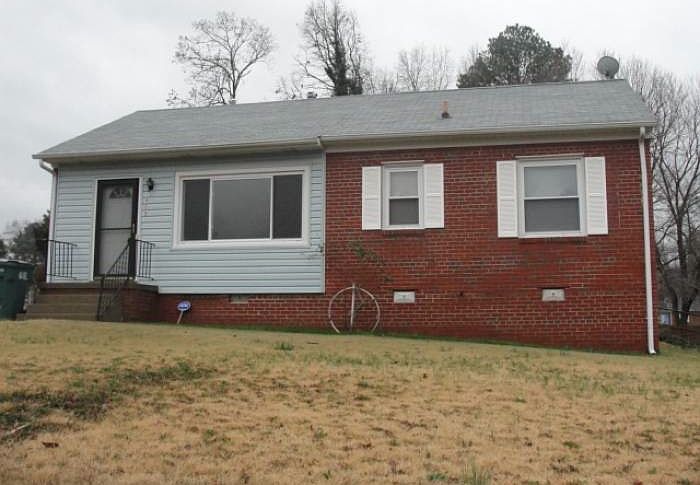 1st image of 1703 Parlow Dr