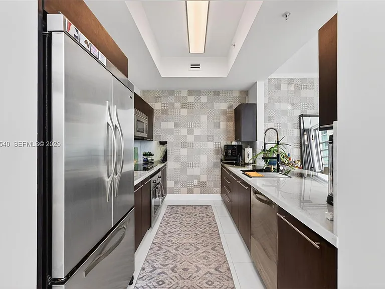 90 SW 3rd St #Penthouse 12 — Photo 17